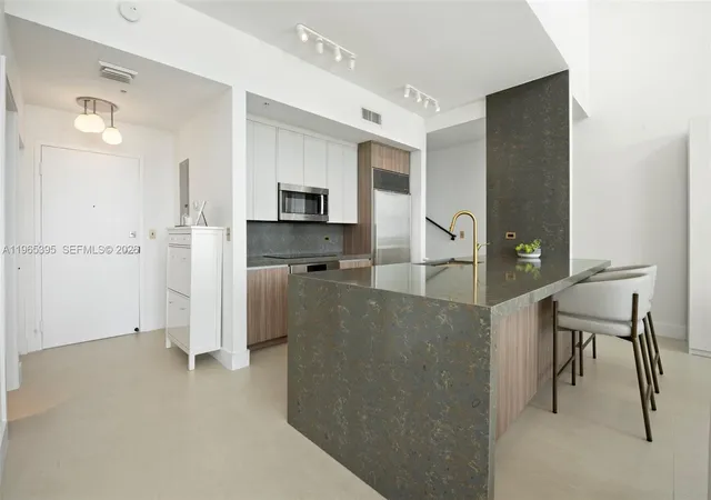 4th image of 3470 E Coast Ave #PH102, Miami, FL 33137 | MLS# A11965395