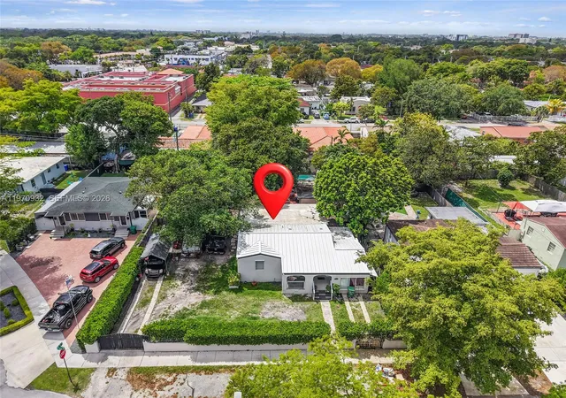 3rd image of 700 Sw 44Th Pl, Coral Gables, FL 33134 | MLS# A11970932