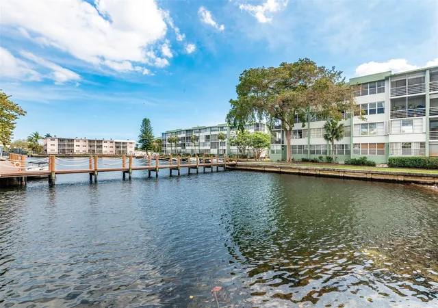 Photo 1 of Condo for sale at 2751 Taft St #305, Hollywood, FL 33020 | MLS# F10554594 | Listing updated on 2026-09-23