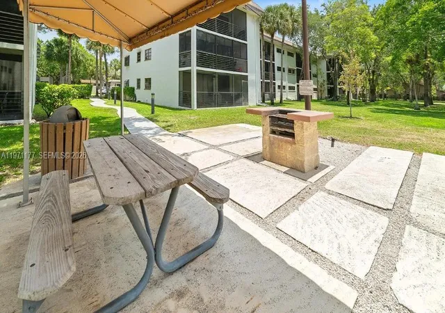 Homes for sale in Tamarac, FL | 7531 Nw 79th Ave #205, Tamarac, FL 33321 | MLS# A11971177
