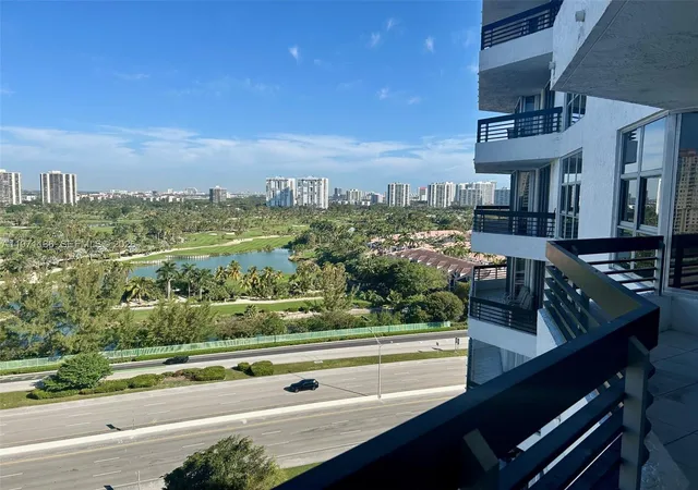4th image of 3400 Ne 192Nd St #1607, Ojus, FL 33180 | MLS# A11971136