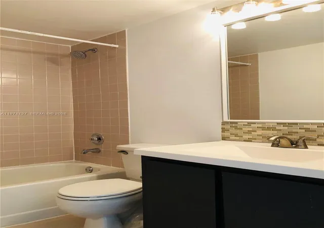 Homes for sale in Miami, FL | 8260 Sw 210Th St, Miami, FL 33189