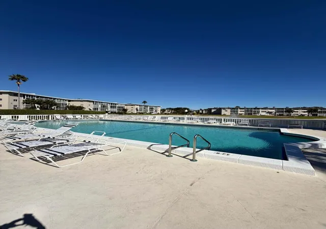 2nd image of 2770 S Gdn Dr, Lake Worth Beach, FL 33461
