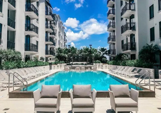3rd image of 301 Altara Ave #805, Coral Gables, FL 33146 | MLS# A11971554