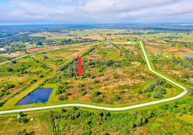 1st image of 2831 Se 67th Pl, Okeechobee, FL 34974 | MLS# R11166387