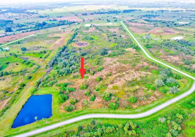 2nd image of 2831 Se 67th Pl, Okeechobee, FL 34974 | MLS# R11166387