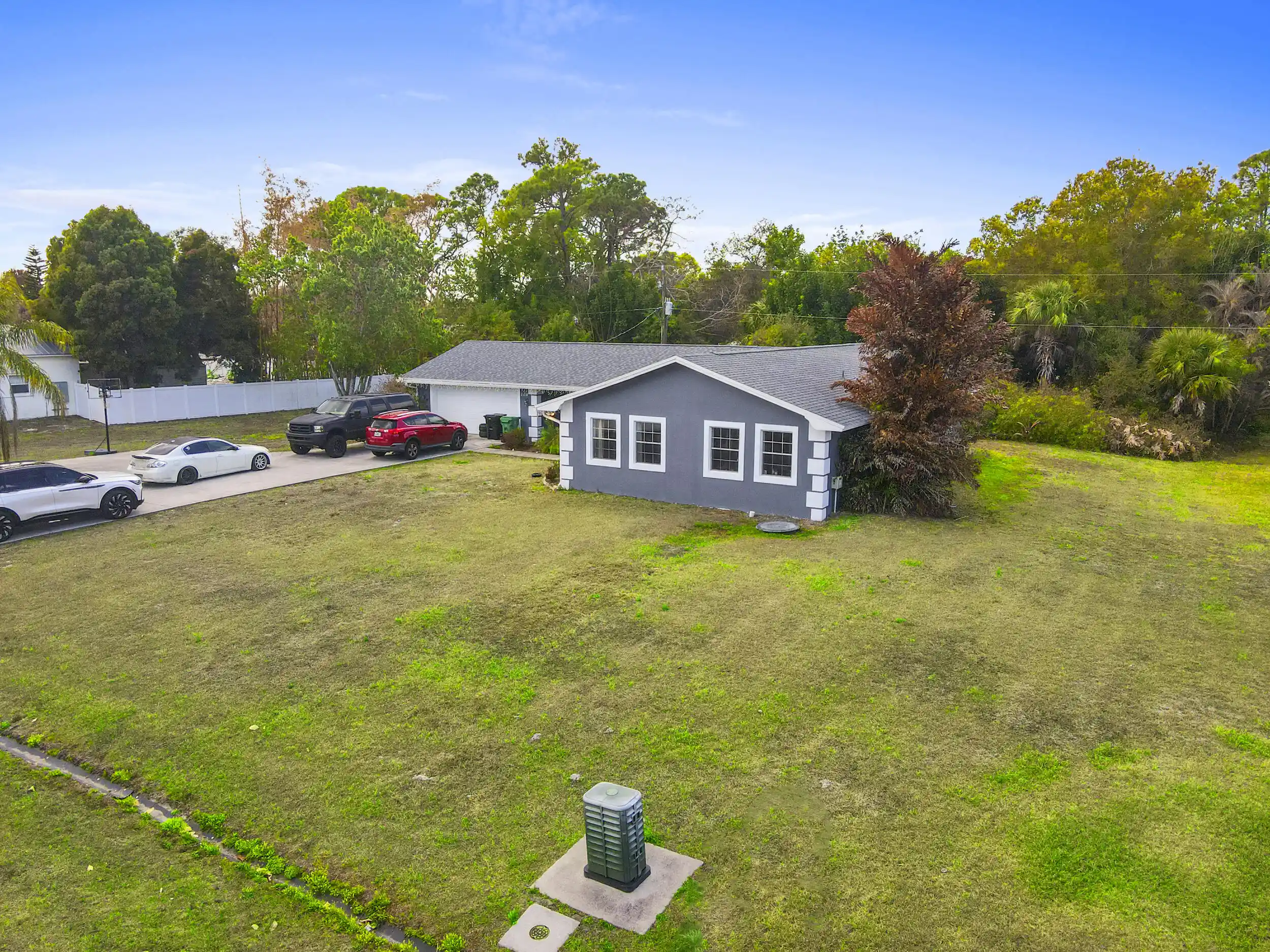 Photo 1 of Single family home for sale at 2118 Se Morningside Blvd, Port Saint Lucie, FL 34952 | MLS# R11166418 | Listing updated on 2026-10-22