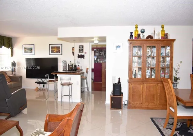 2nd image of 1300 Saint Charles Pl #617, Pembroke Pines, FL 33026 | MLS# A11971051