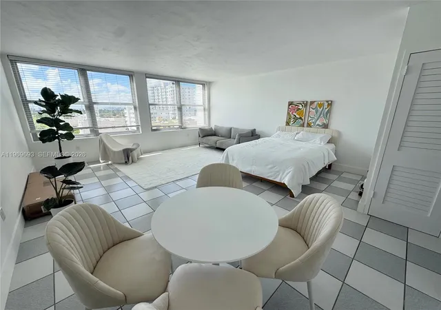 1st image of 2899 Collins Ave #740, Miami Beach, FL 33140 | MLS# A11969693