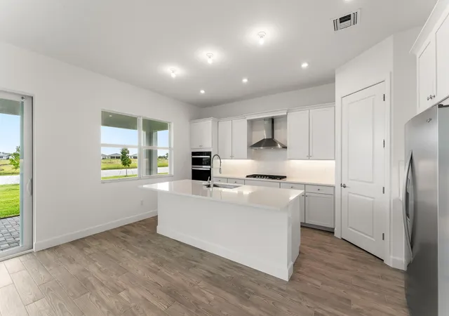 3rd image of 14286 Sw Artesia Dr, Port Saint Lucie, FL 34987 | MLS# R11166565