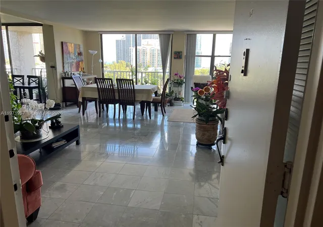4th image of 17600 N Bay Rd, Sunny Isles Beach, FL 33160