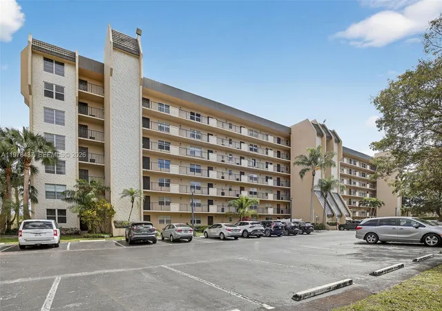 1st image of 3300 W Rolling Hills Cir #302, Davie, FL 33328 | MLS# A11970437