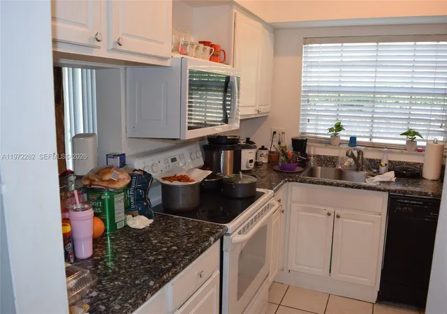 2nd image of 2391 Nw 96th Ter #19M, Pembroke Pines, FL 33024 | MLS# A11972282
