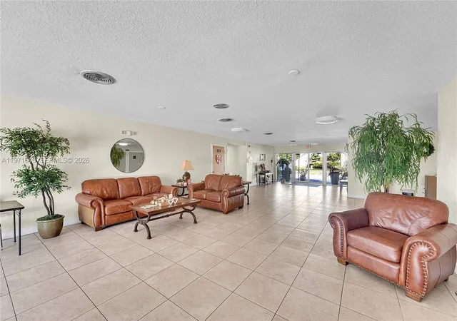 Homes for sale in Margate, FL | 650 Nw 80th Terrace, Margate, FL 33063 | Houzeo