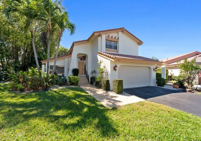1st image of 5787 Lakeview Mews Pl, Boynton Beach, FL 33437 | MLS# R11166798