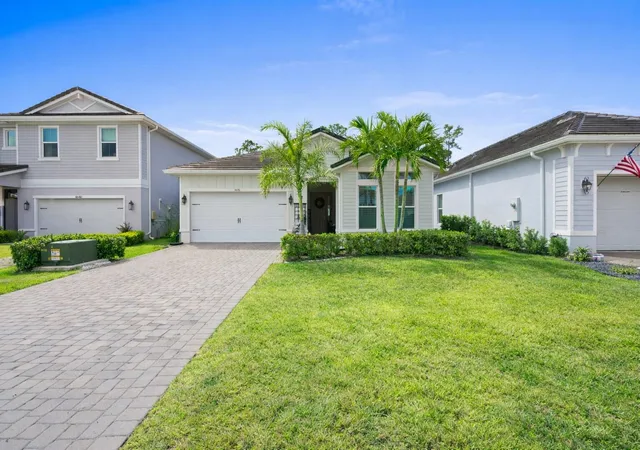 Photo 1 of Single family home for sale at 4630 Sw Ardsley Dr, Stuart, FL 34997 | MLS# R11166810 | Listing updated on 2026-10-06