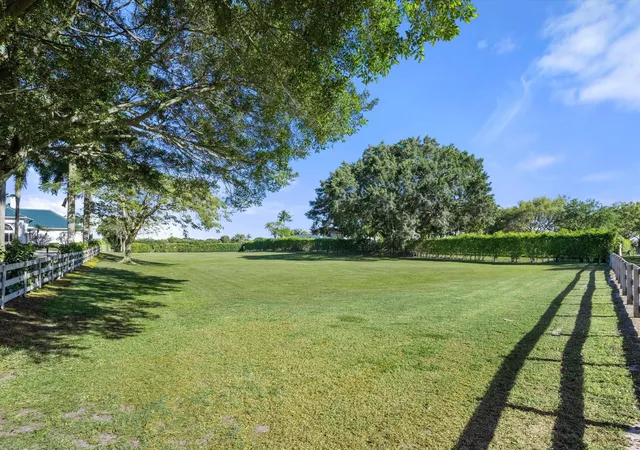 2nd image of 3250 Santa Barbara Dr, Wellington, FL 33414 | MLS# R11166878