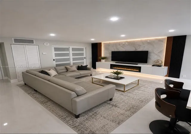 1st image of 17021 N Bay Rd #814, Sunny Isles Beach, FL 33160 | MLS# A11969893