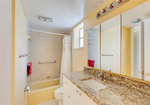 Homes for sale in Margate, FL | 3150 Holiday Springs Boulevard, Margate, FL 33063 | Houzeo