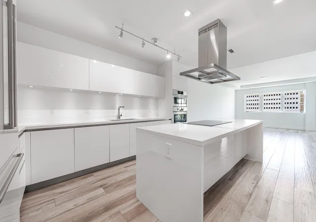 Condo for sale at 155 E Boca Raton Rd #516, Boca Raton, FL 33432 | MLS# R11167011 | Listing updated on 2026-09-23