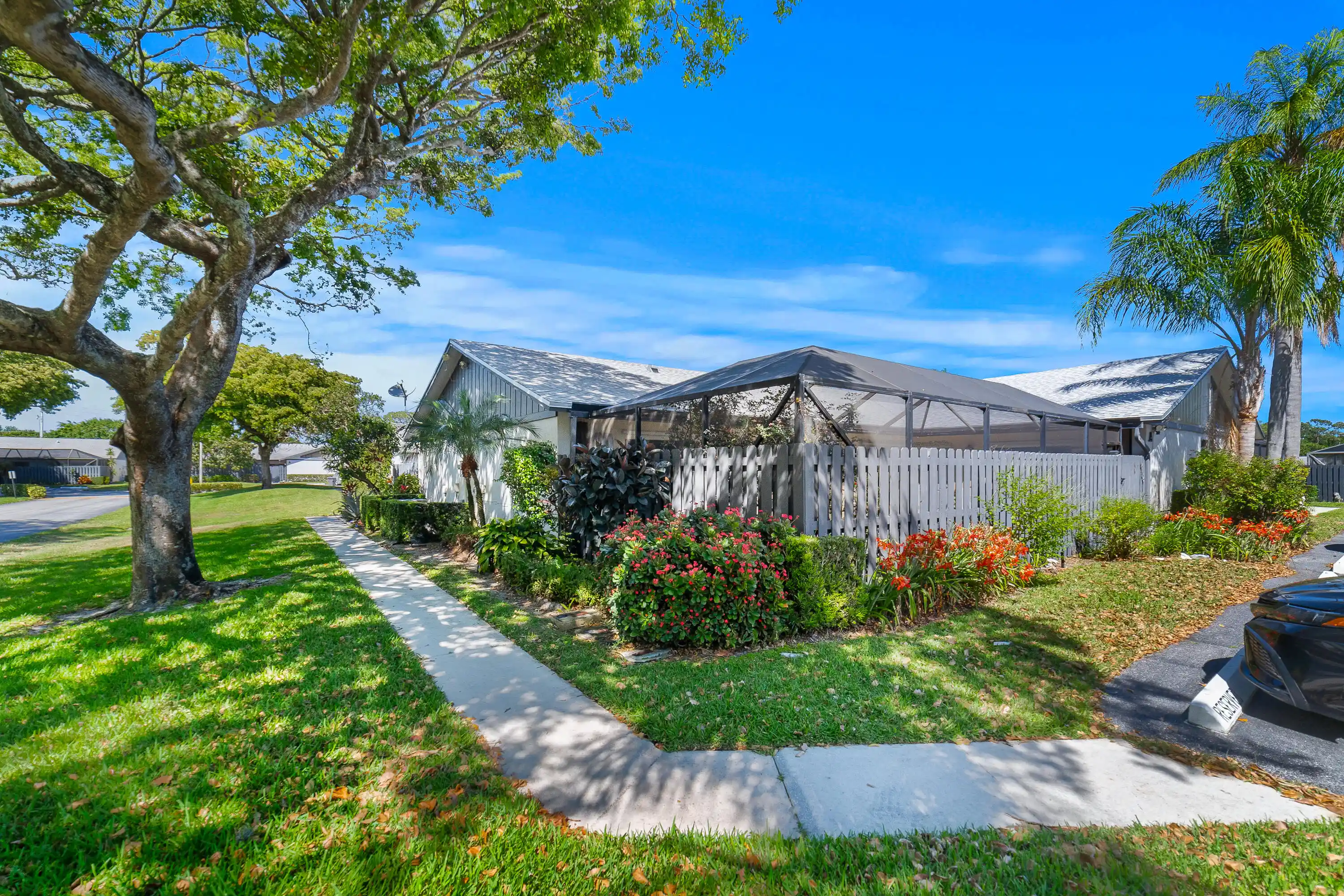 Townhouse for sale at 1139 Summit Trl Cir #A, West Palm Beach, FL 33415 | MLS# R11167050