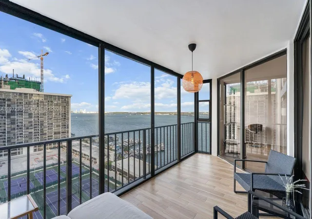3rd image of 1925 NE Brickell Ave, Miami, FL 33129