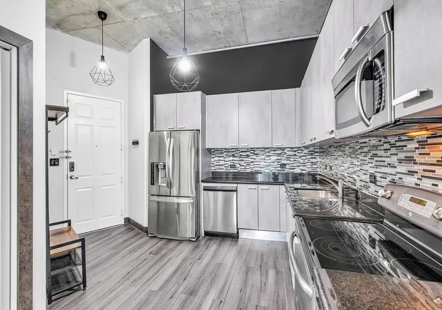 3rd image of 2100 E Van Buren St, Hollywood, FL 33020