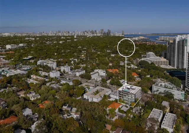 Homes for sale in Coconut Grove, FL | 3156 Sw 27th Ave #305, Coconut Grove, FL 33133 | MLS# A11973273