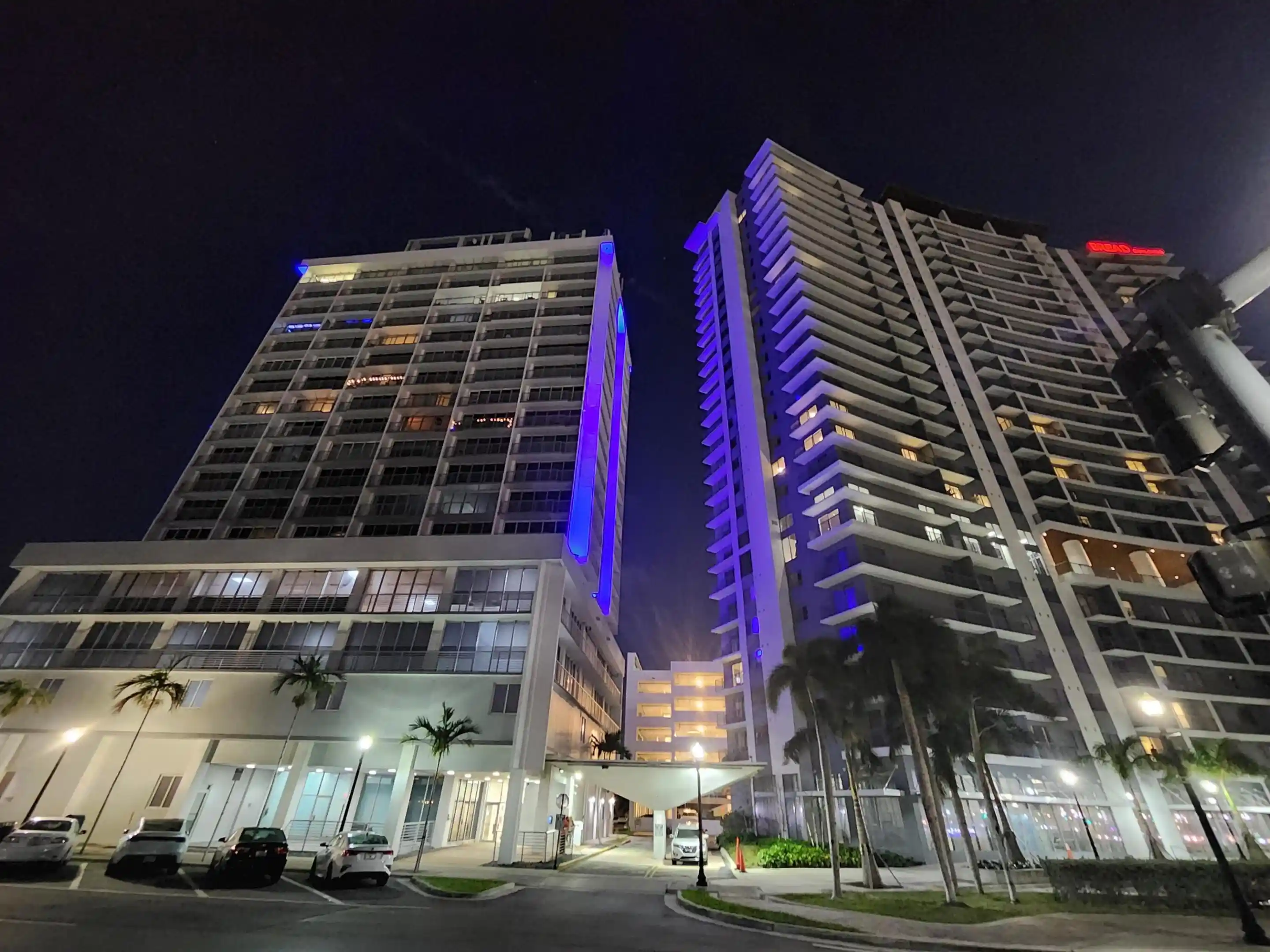 Listing Photo 1 - Condo for sale in 1720 Harrison St located at 1720 Harrison St, Hollywood, FL 33020 - Unit #16b