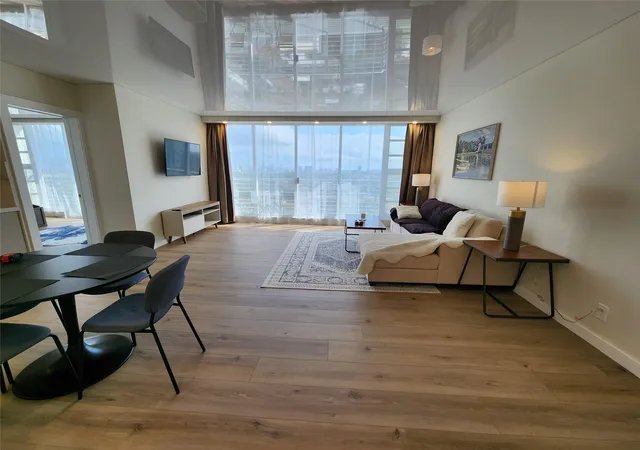 2nd image of 1720 Harrison St #16b, Hollywood, FL 33020 | MLS# F10555284