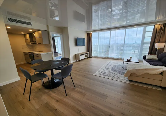 3rd image of 1720 Harrison St, Hollywood, FL 33020