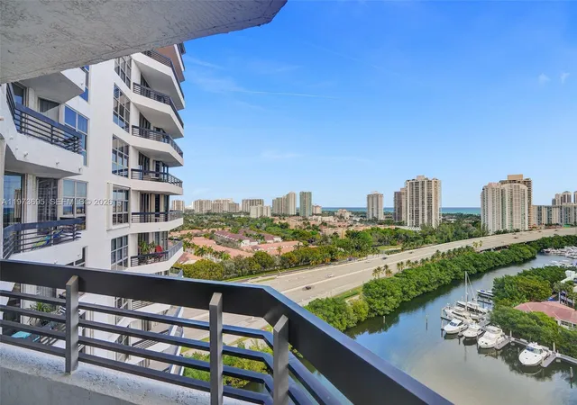 4th image of 3400 192Nd St, Aventura, FL 33180