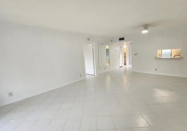 Photo 3 of Condo for sale at 4900 Washington St #309, Hollywood, FL 33021 | MLS# F10555314 | Listing updated on 2026-09-23