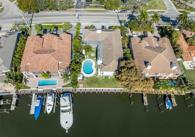 Homes for sale in Fort Lauderdale, FL | 1308 Bayview Dr, Fort Lauderdale, FL 33304