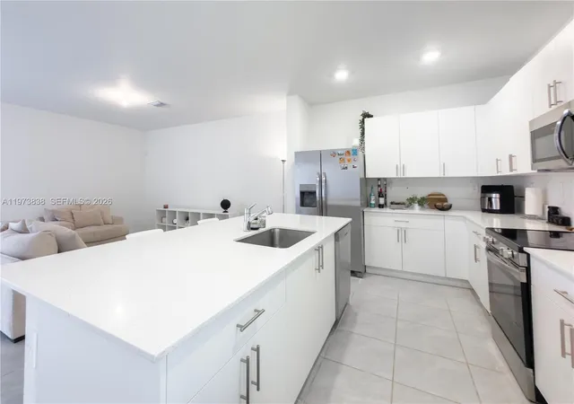4th image of 26486 Sw 148Th Ct, Princeton, FL 33032 | MLS# A11973838