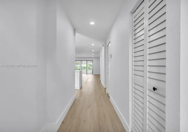 5th image of 8535 Casa Del Lago F, Boca Raton, FL 33433