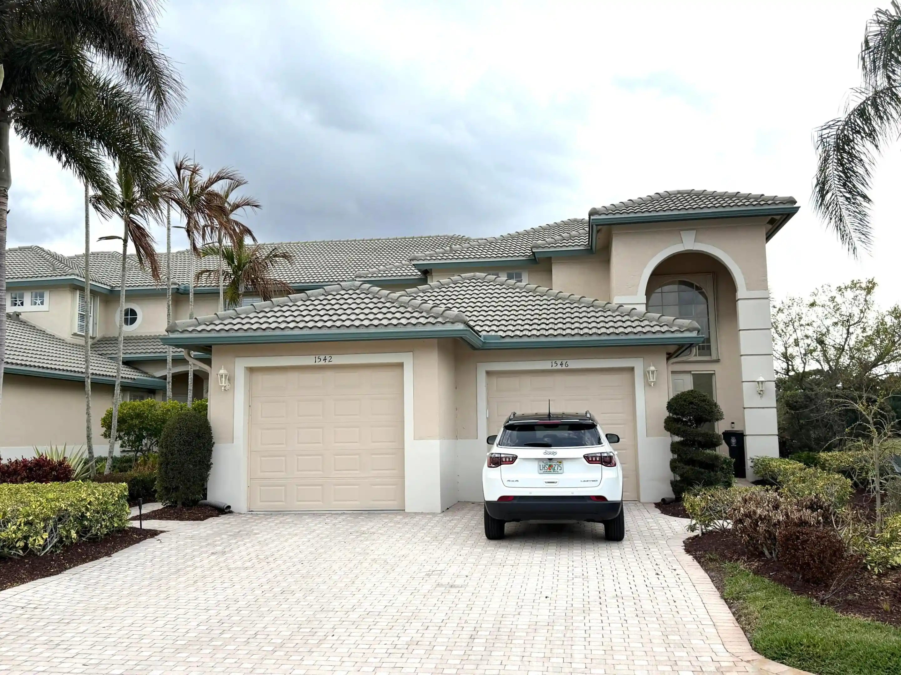 Photo 1 of Condo for sale at 1546 Se Prestwick Ln #12d, Port Saint Lucie, FL 34952 | MLS# R11167526 | Listing updated on 2026-10-26