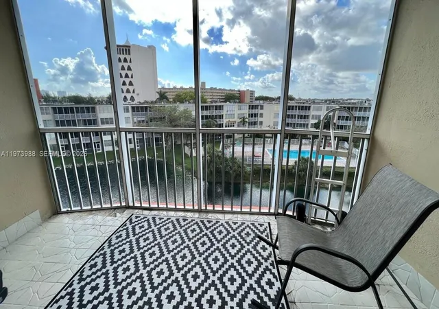 Homes for sale in Miami, FL | 1700 Ne 191st Street, Miami, FL 33179 | Houzeo