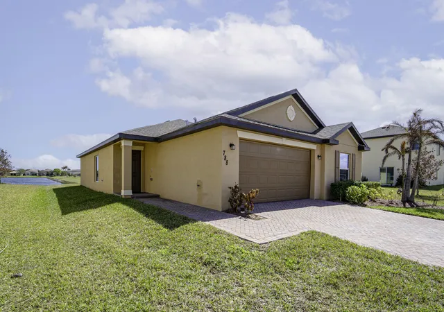 Photo 3 of Single family home for sale at 788 Worlington Ln, Fort Pierce, FL 34947 | MLS# R11167670 | Listing updated on 2026-09-24
