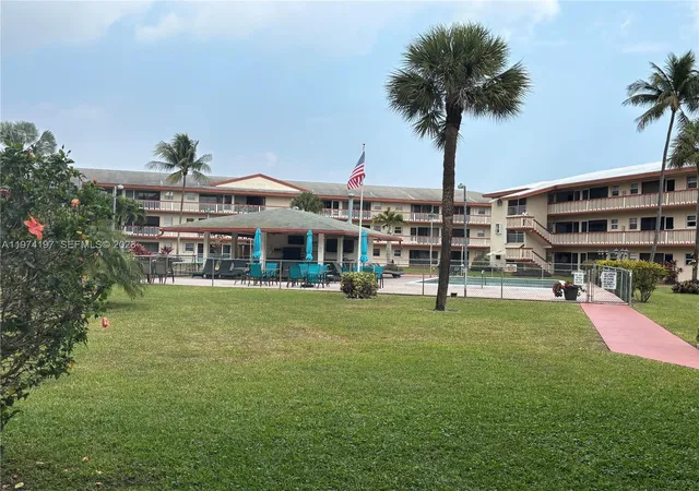 14th image of 5300 Washington St #O124, Hollywood, FL 33021 | MLS# A11974197