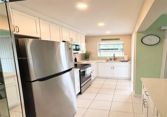 4th image of 5300 Washington St #O124, Hollywood, FL 33021 | MLS# A11974197