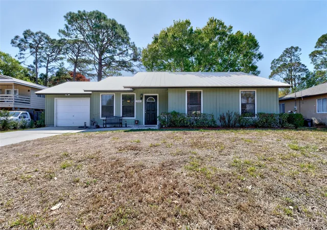 Photo 1 of Single family home for sale at 7105 Coquina Ave, Fort Pierce, FL 34951 | MLS# F10555295 | Listing updated on 2026-10-02
