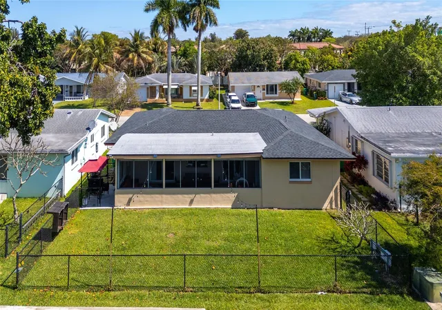 Photo 3 of Single family home for sale at 5607 NW 49th Avenue, Tamarac, FL 33319 | MLS# F10555260 | Listing updated on 2026-09-23