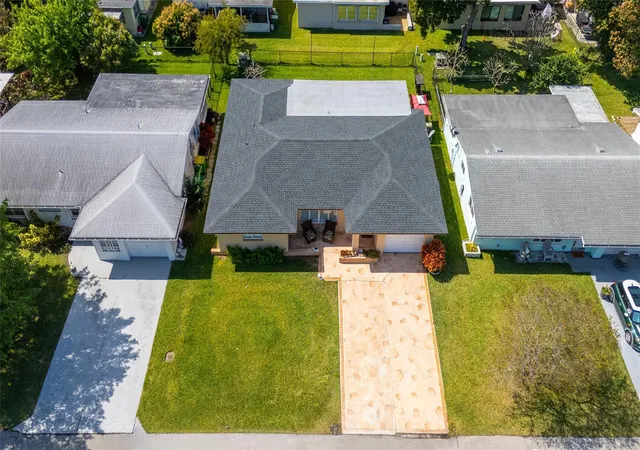 Photo 4 of Single family home for sale at 5607 NW 49th Avenue, Tamarac, FL 33319 | MLS# F10555260 | Listing updated on 2026-09-23
