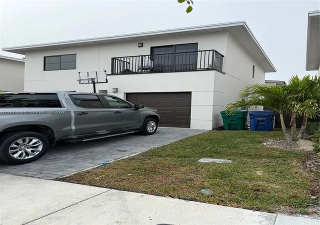 Homes for sale in Florida City, FL | 1360 Nw 3rd St, Florida City, FL 33034 | MLS# A11974445