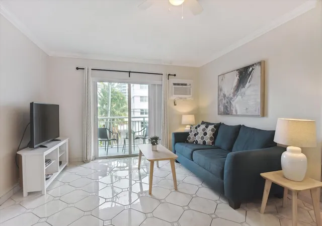 Homes for sale in Fort Lauderdale, FL | 720 Orton Ave #206, Fort Lauderdale, FL 33304 | MLS# F10555492