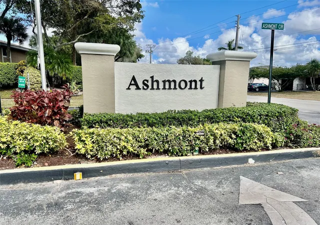 Homes for sale in Tamarac, FL | 7426 Ashmont Cir #211, Tamarac, FL 33321 | MLS# F10552396