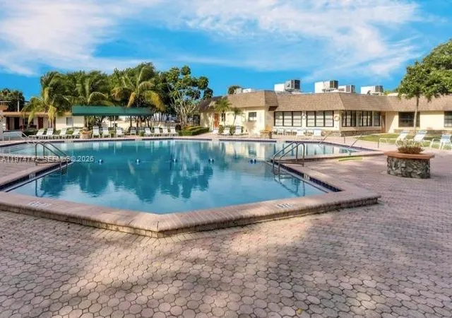 30th image of 4270 Nw 40th St #104, Lauderdale Lakes, FL 33319 | MLS# A11974742