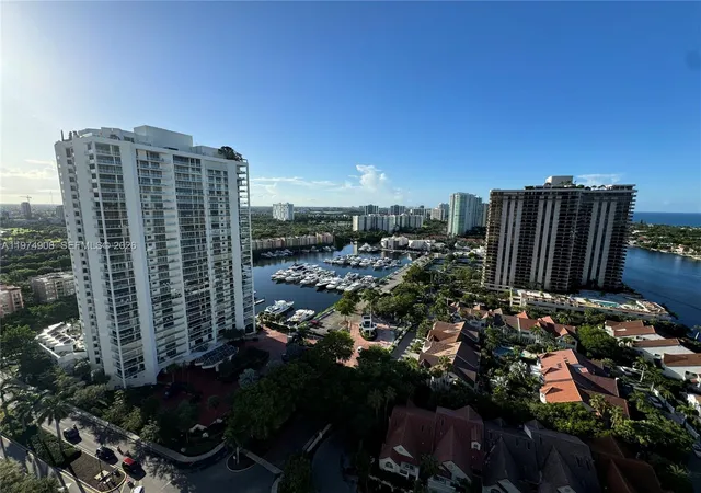 4th image of 19355 Turnberry Wy #23C, Aventura, FL 33180 | MLS# A11974908