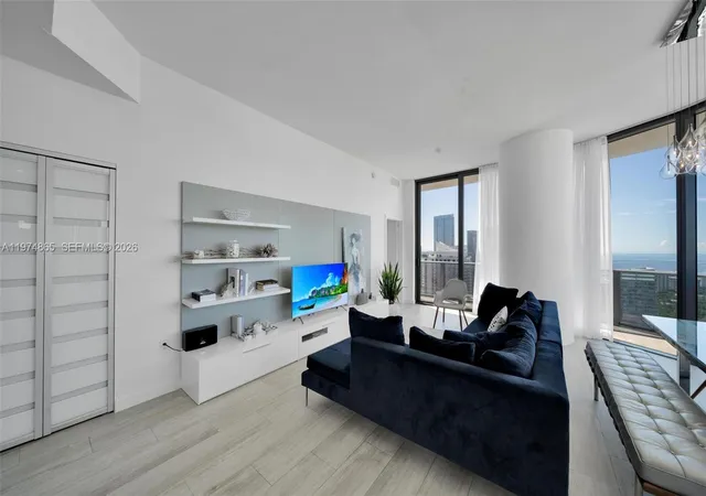 5th image of 55 Sw 9Th St #4406, Miami, FL 33130 | MLS# A11974865